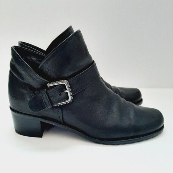 STUART WEITZMAN Slip-on Ankle Booties Side Buckle Genuine Leather Sz 7.5 M - Picture 3 of 11